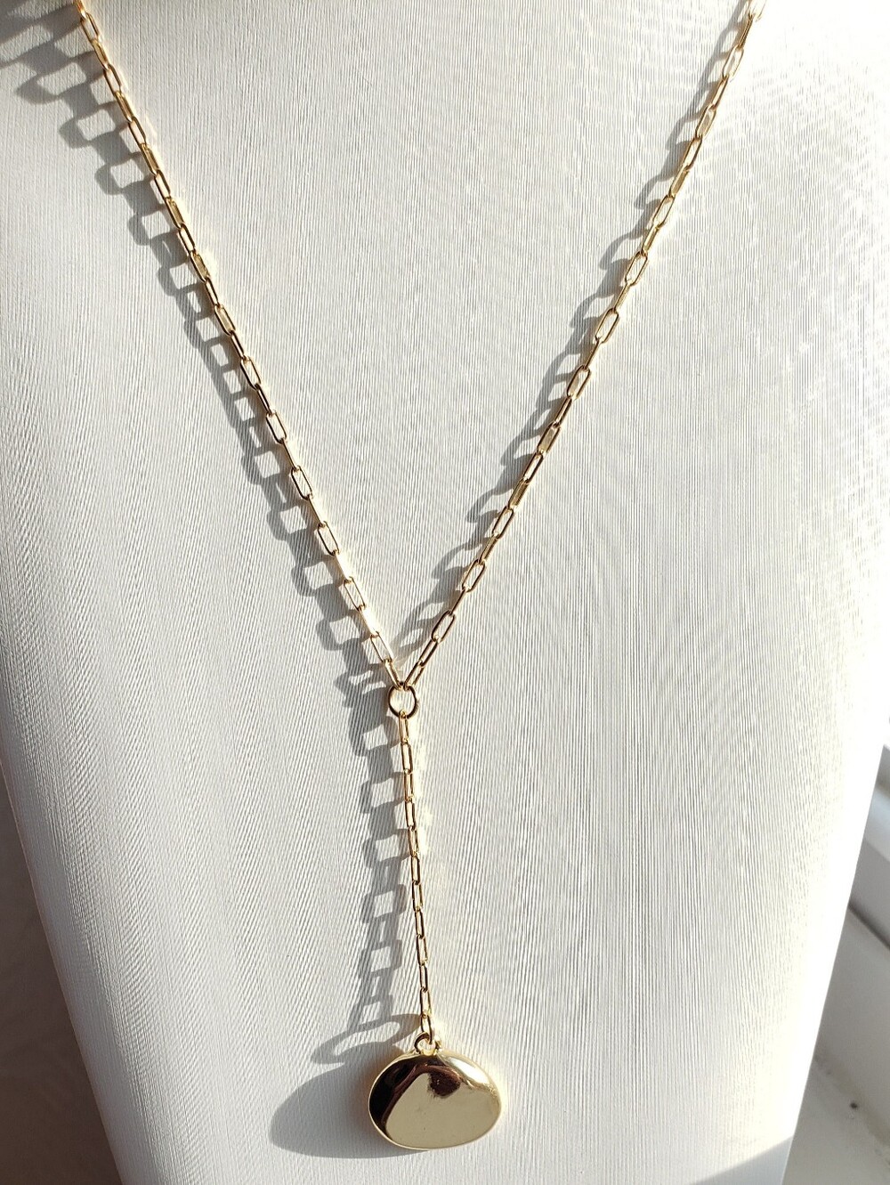 Lariat Style Goldtone Pendant Necklace W/Distinctive Rectangular Links, Minimal